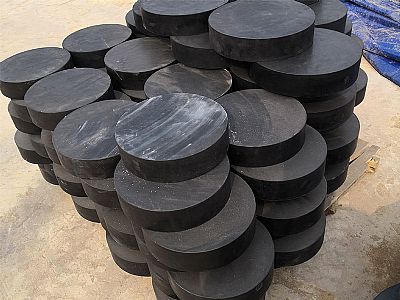 西畴县板式橡胶支座由若干层橡胶片与薄钢板经加压硫化